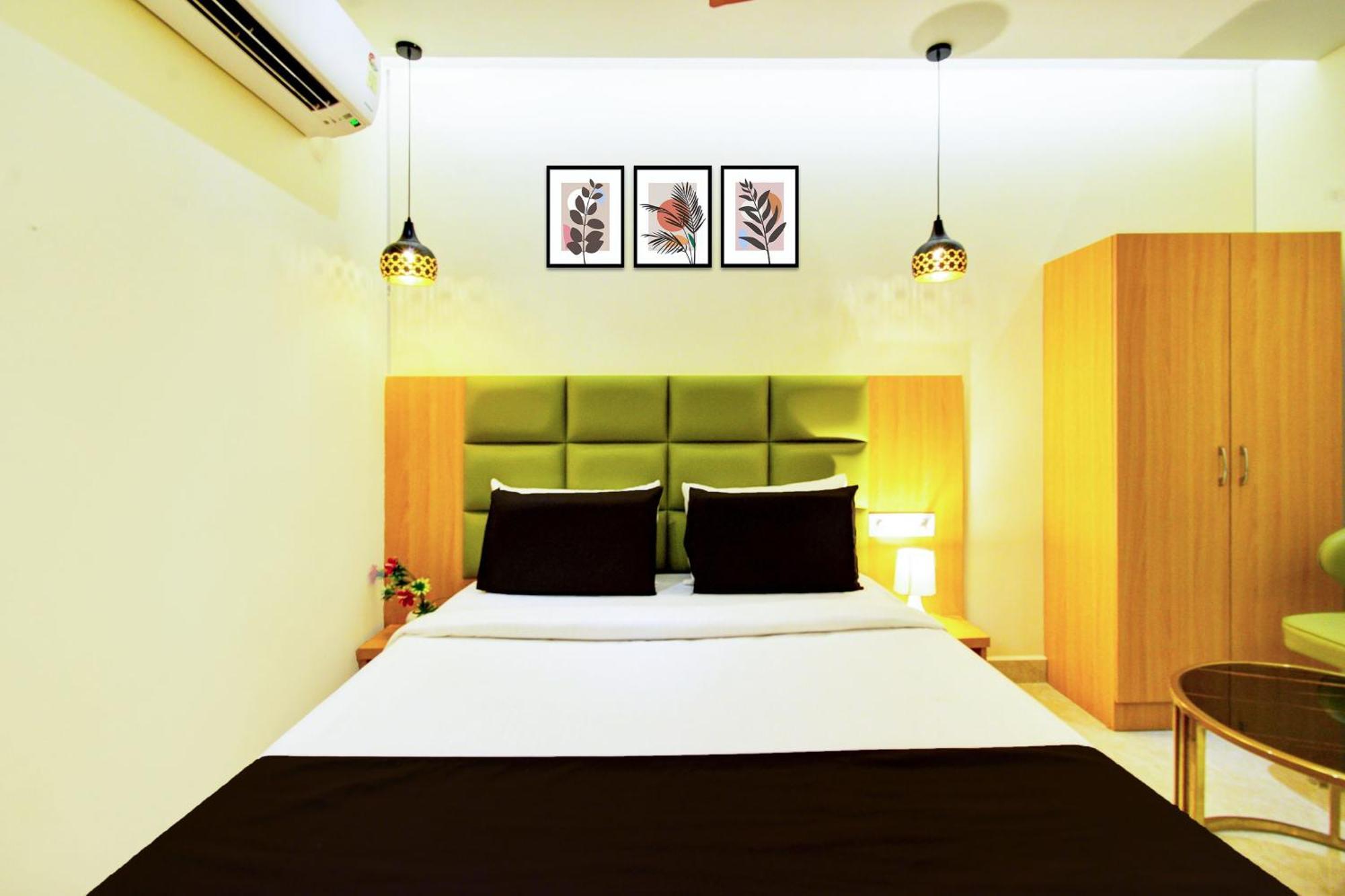 Hotel O Svs Suites Luxury Rooms Trimulgherry Bagian luar foto