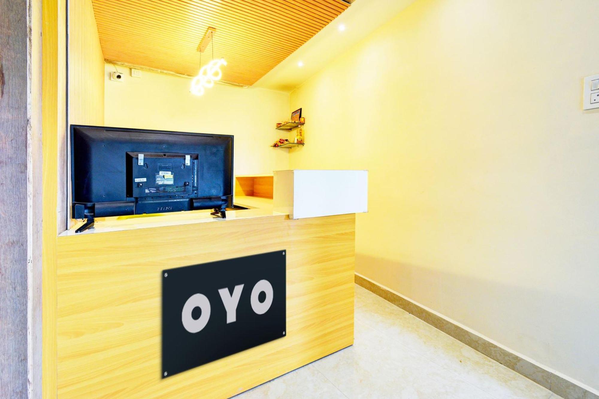 Hotel O Svs Suites Luxury Rooms Trimulgherry Bagian luar foto