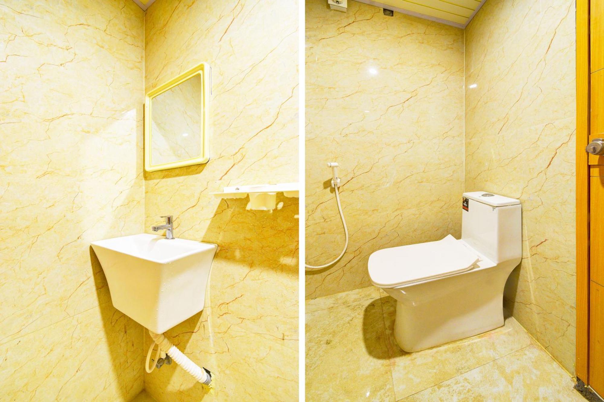 Hotel O Svs Suites Luxury Rooms Trimulgherry Bagian luar foto